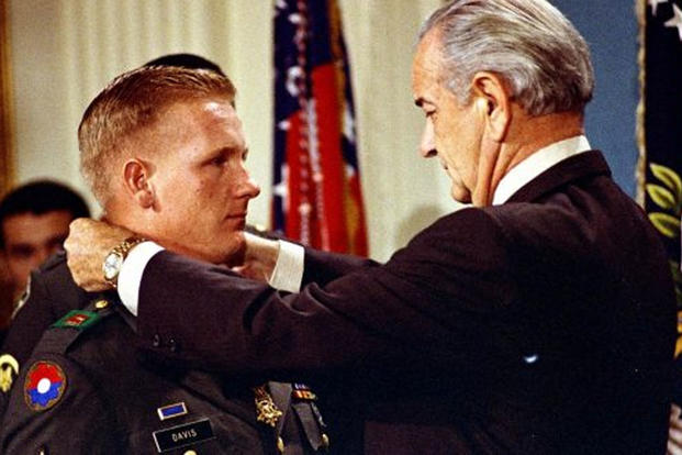 ammy Lee Davis receiving the Medal of Honor at the White House in 1968.